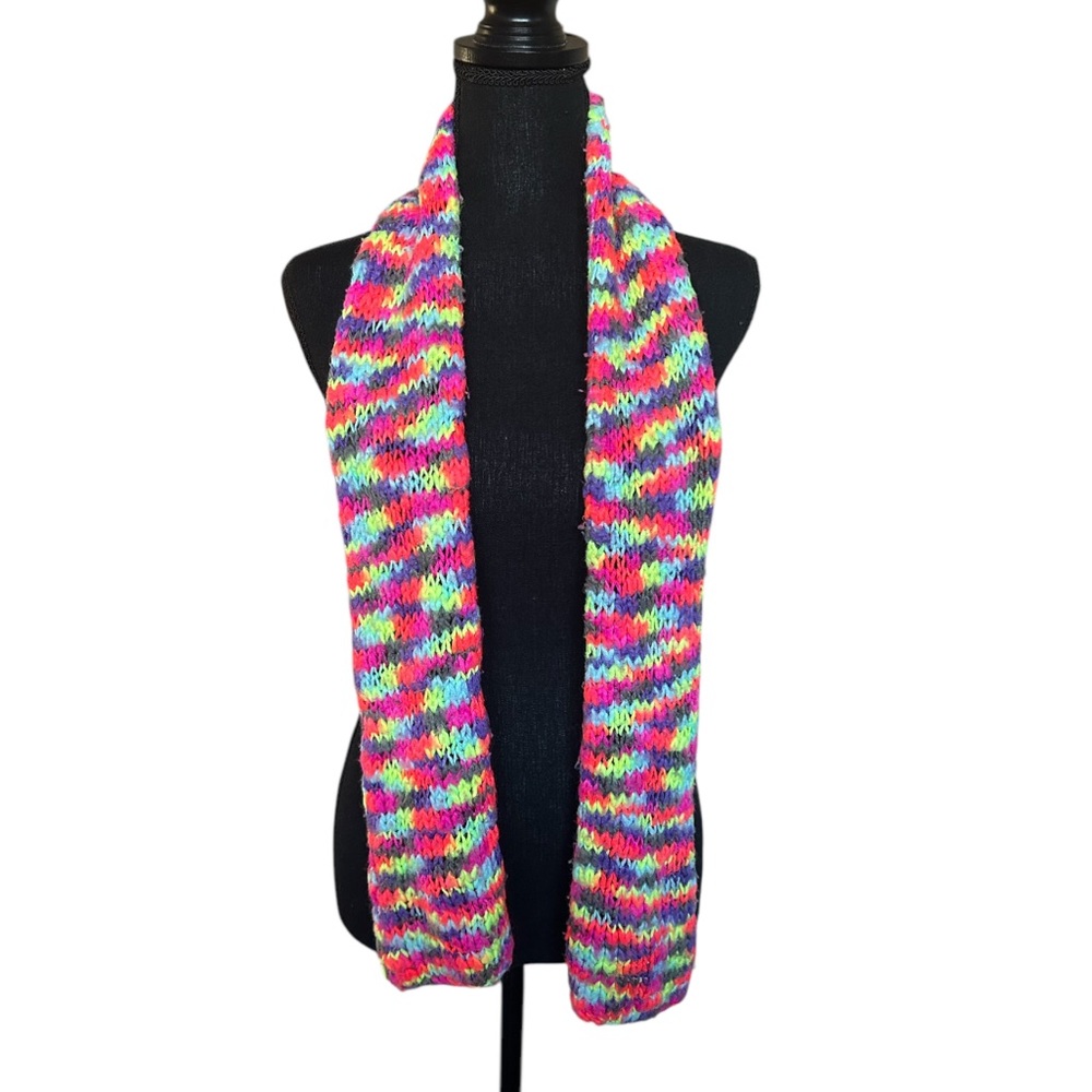 5/25$ ✨ Colourful 🧣 Scarves